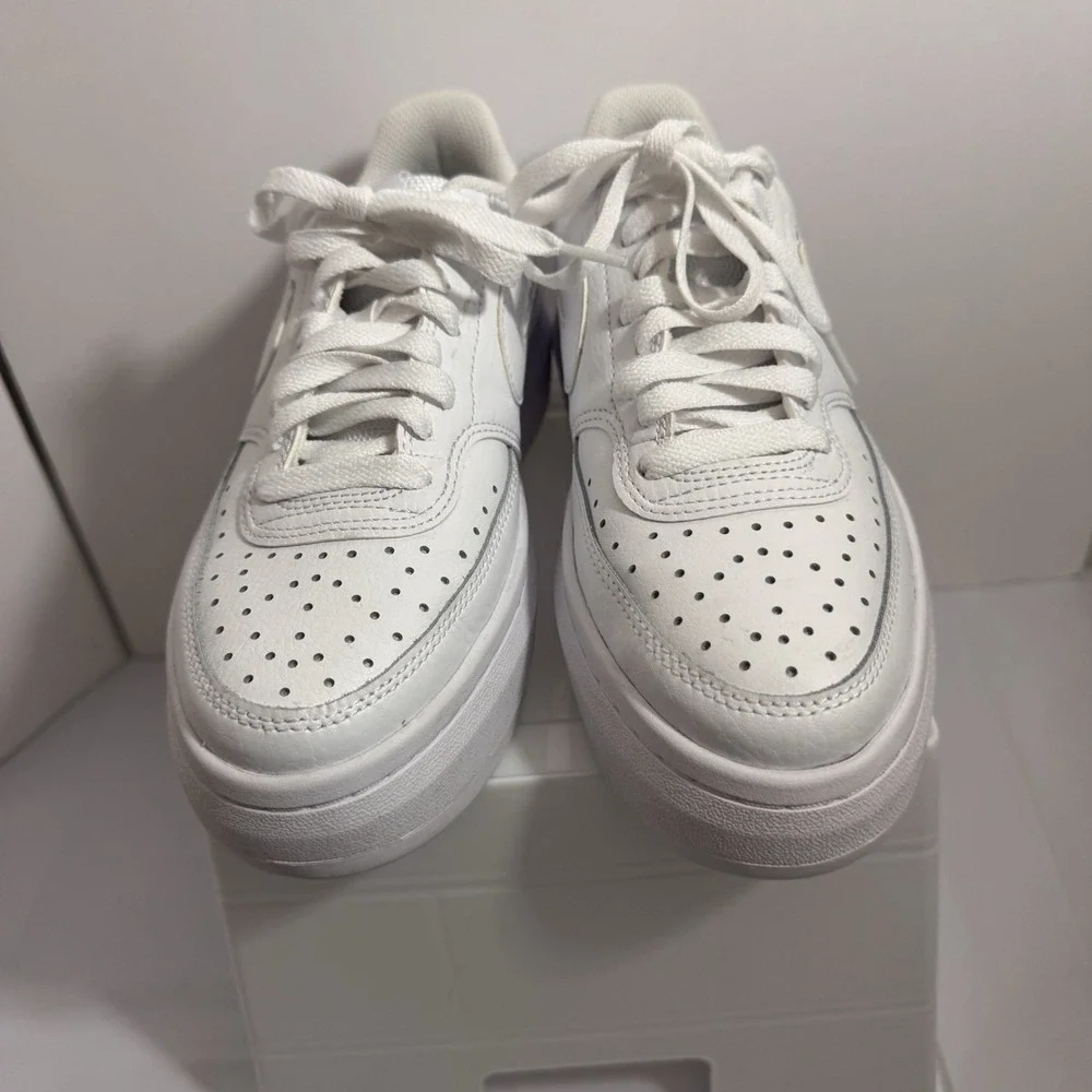 Nike Women's Court Vision Alta LTR Shoes DM0113-100 Triple White Preowned Size 7